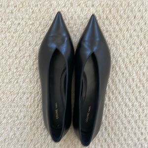 Celine Paris Black Leather Pointy V-Neck Ballet Flats Size 38 | IT 38